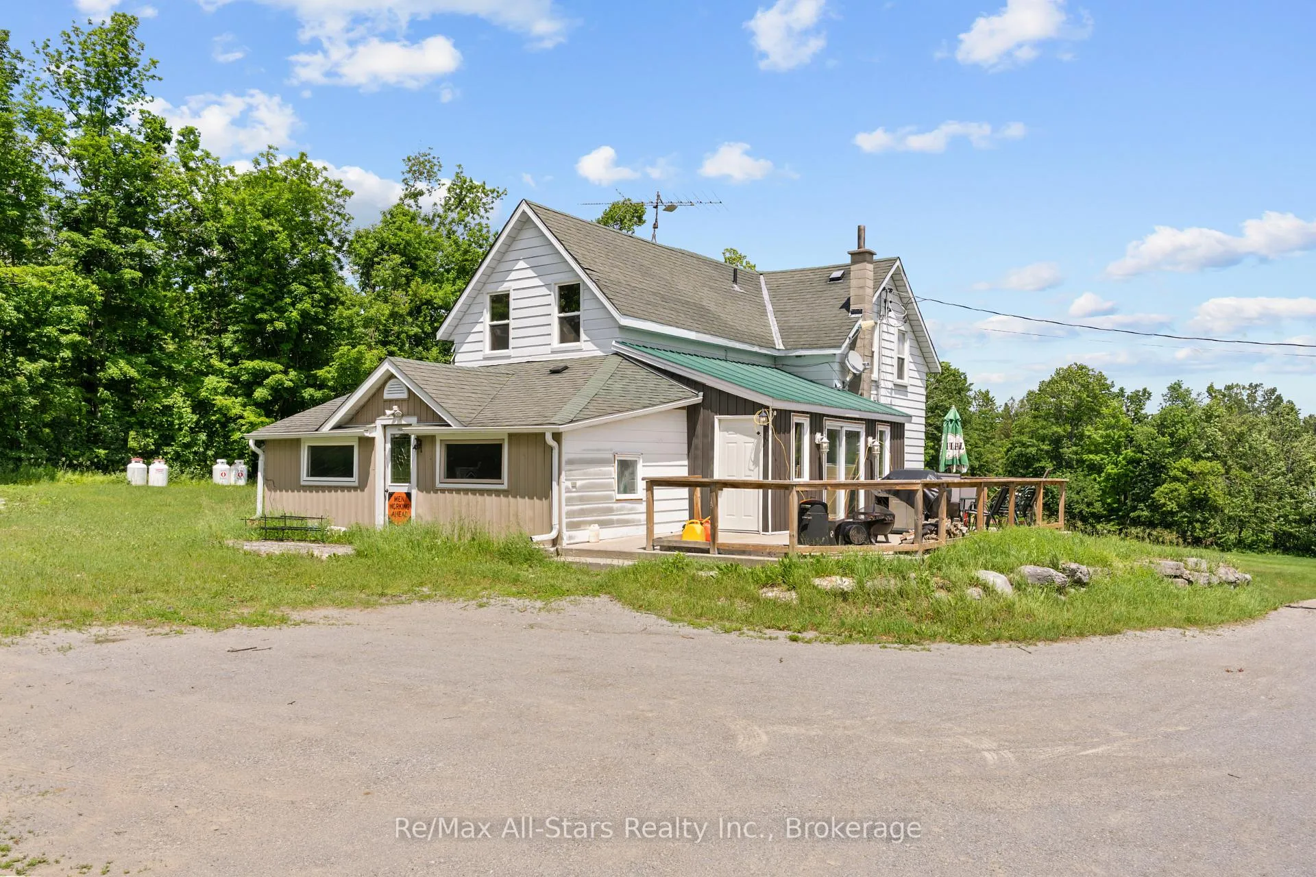 Front of 381 Burnt River Road
