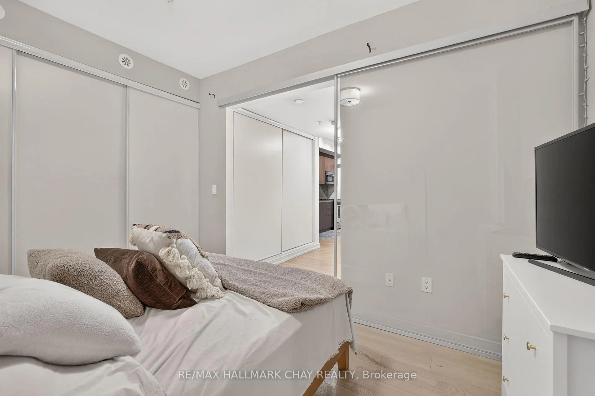 Photo 11 of Unit 52, 140 Broadview Avenue, Toronto, South Riverdale — HOMEH