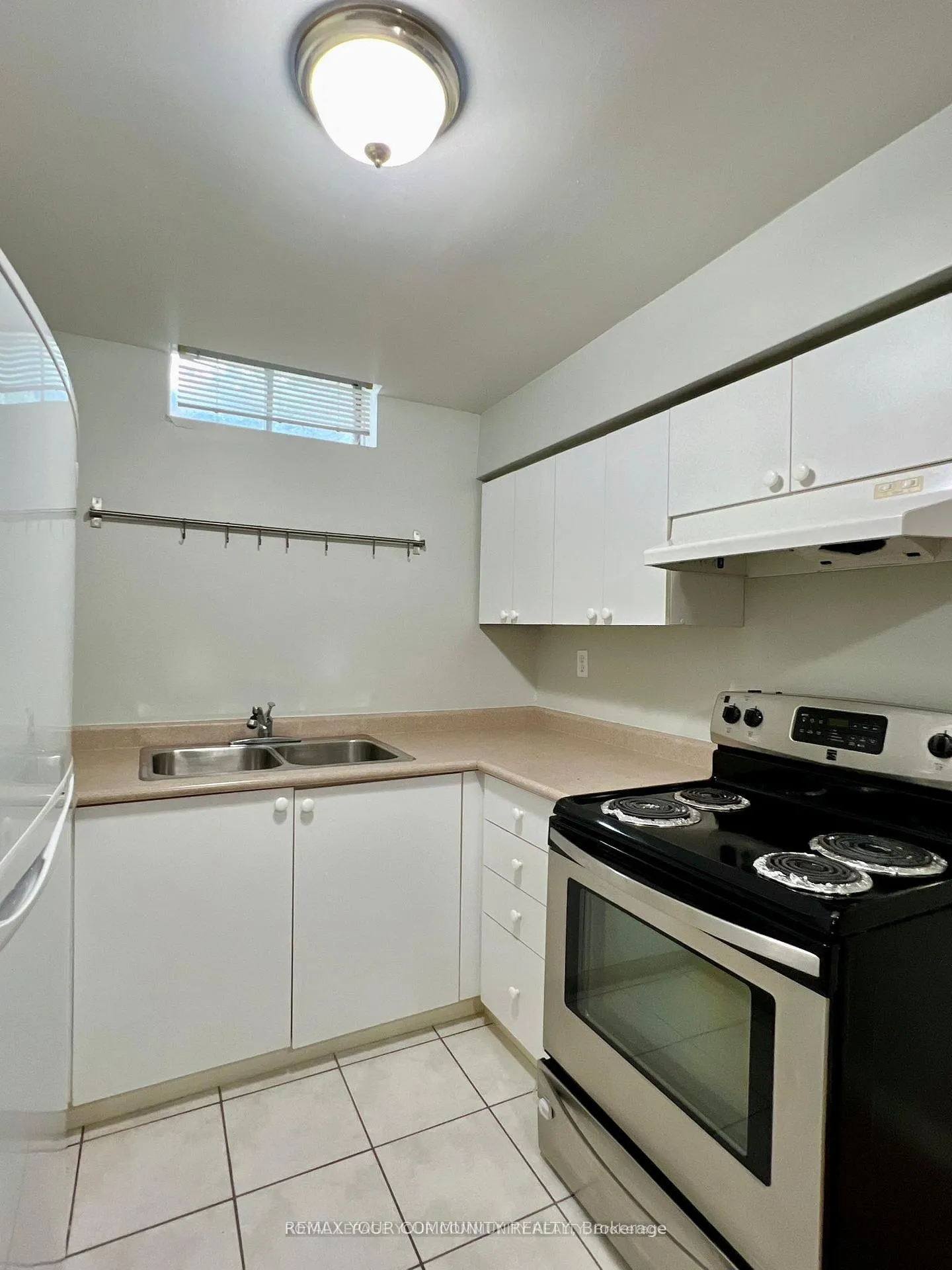 Photo 6 of 65 Dakin Drive S, Ajax, Central West — HOMEH