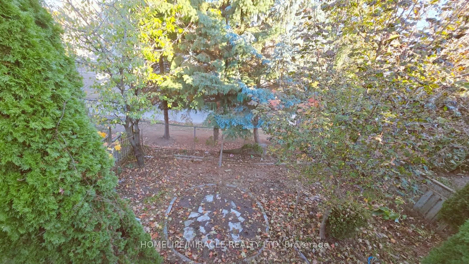 Photo 21 of 12 Gore Drive, Barrie, Ardagh — HOMEH
