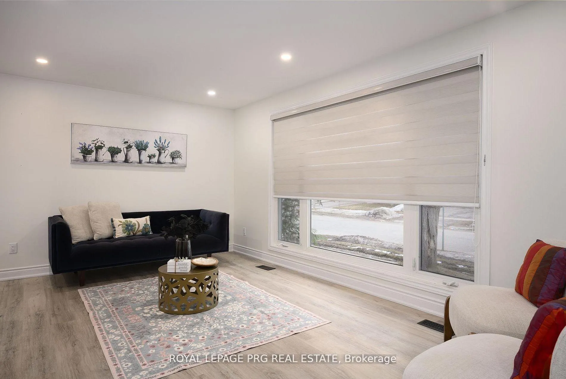 Photo 2 of 263 Cook Street, Barrie, Grove East — HOMEH