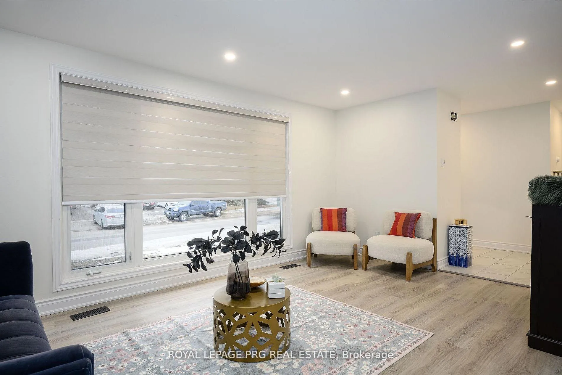 Photo 3 of 263 Cook Street, Barrie, Grove East — HOMEH