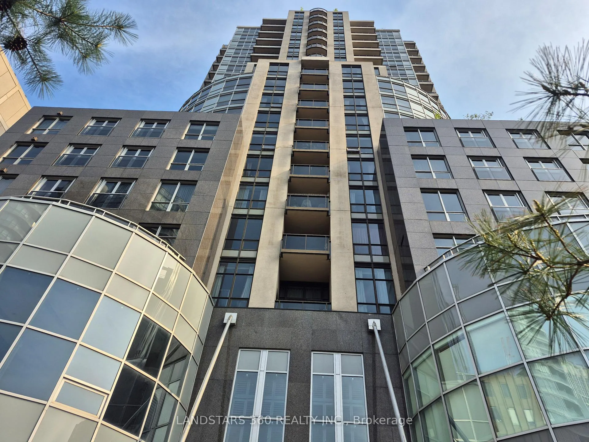 Photo 1 of Unit 401, 10 Bellair Street, Toronto, The Annex — HOMEH