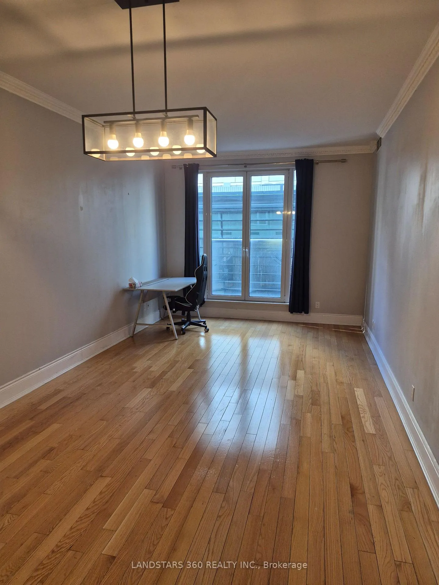 Photo 5 of Unit 401, 10 Bellair Street, Toronto, The Annex — HOMEH