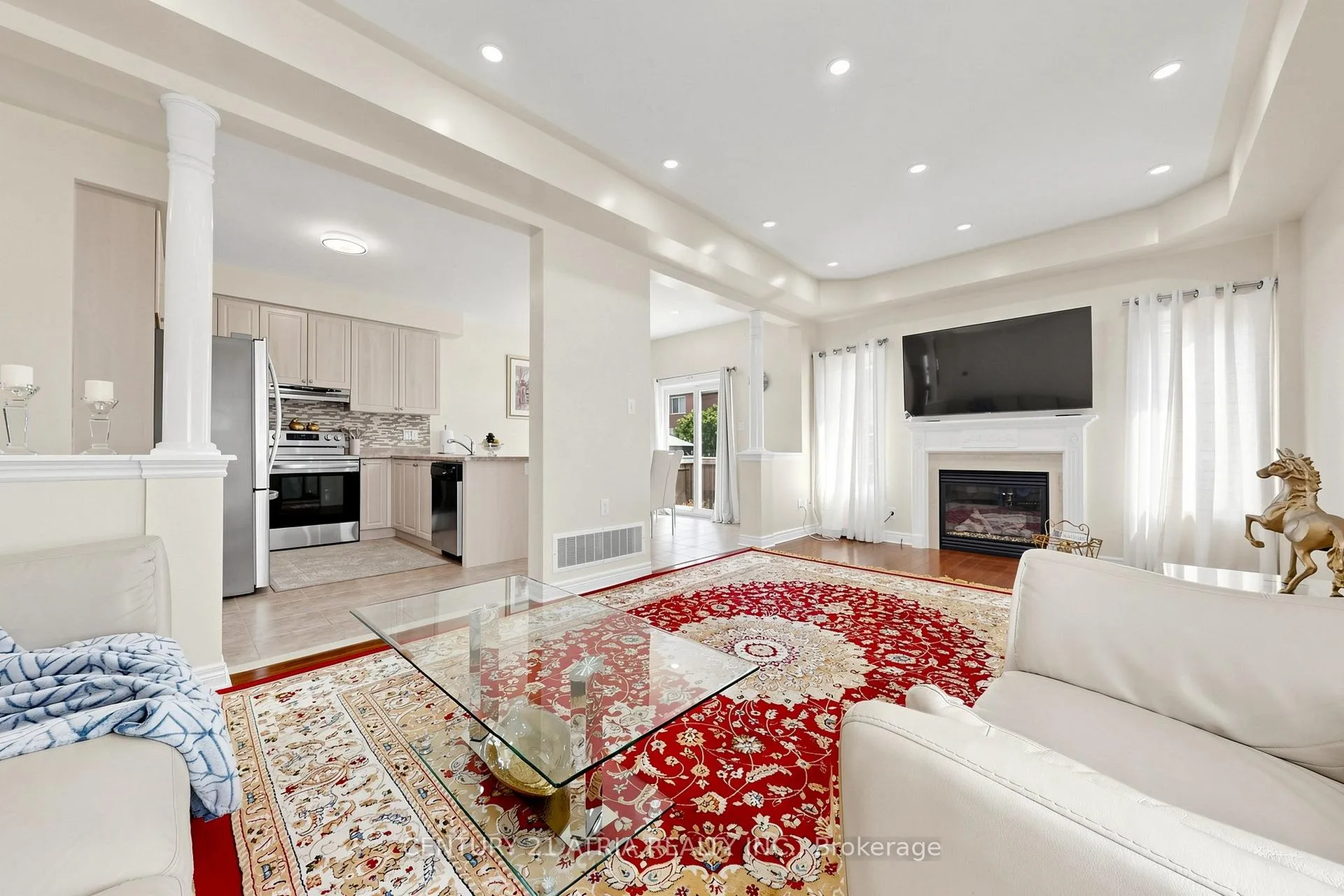 Photo 5 of 15 Paulgrave Avenue, Georgina, Keswick South — HOMEH