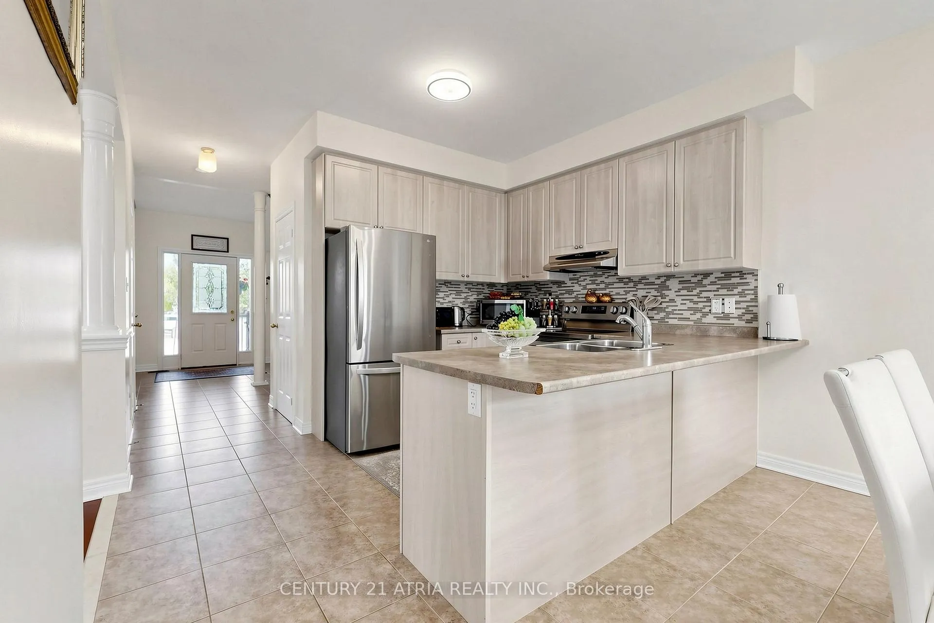Photo 9 of 15 Paulgrave Avenue, Georgina, Keswick South — HOMEH