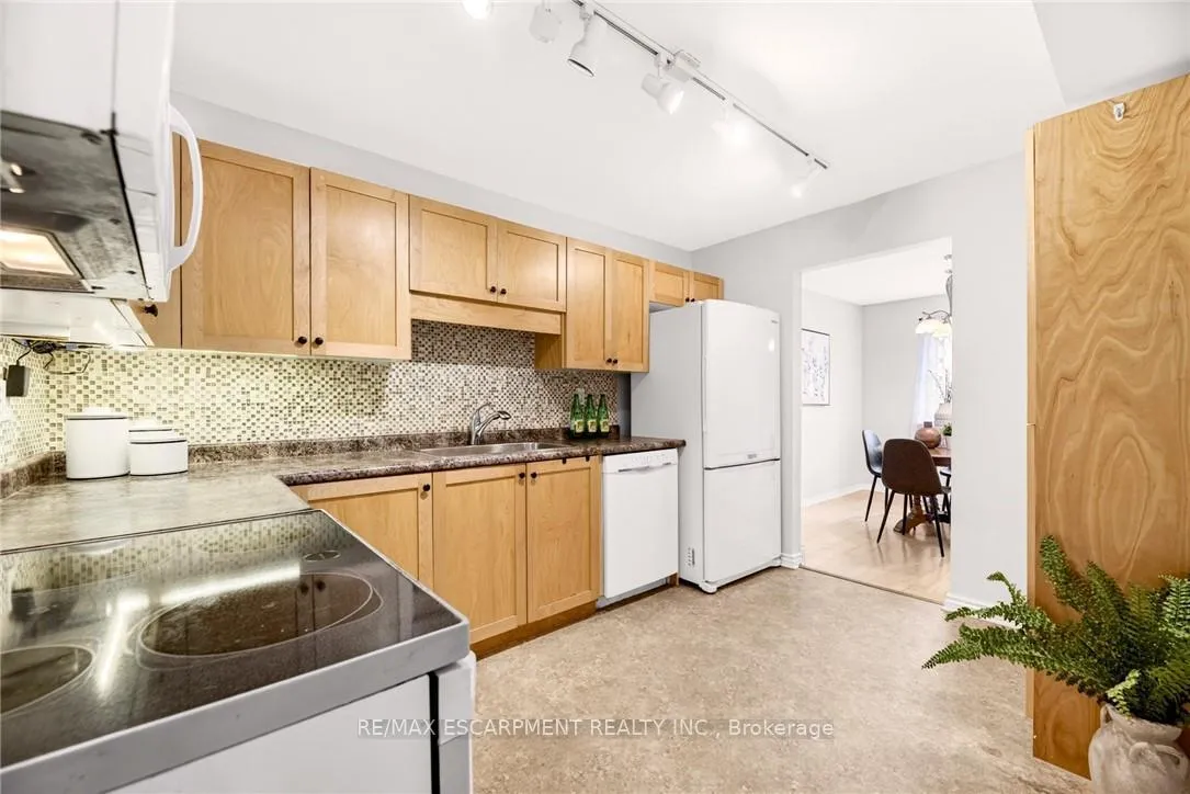 Photo 21 of Unit 101, 201 Dorchester Boulevard, St. Catharines, Carlton/Bunting — HOMEH