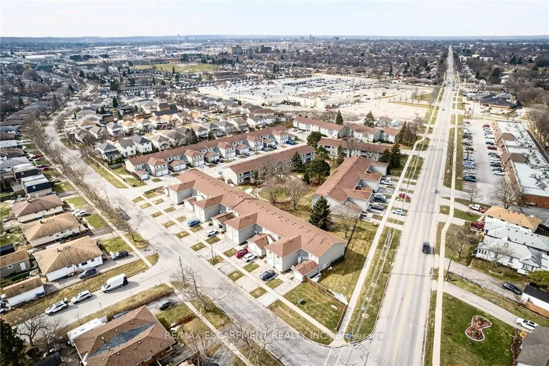 Photo 41 of Unit 101, 201 Dorchester Boulevard, St. Catharines, Carlton/Bunting — HOMEH