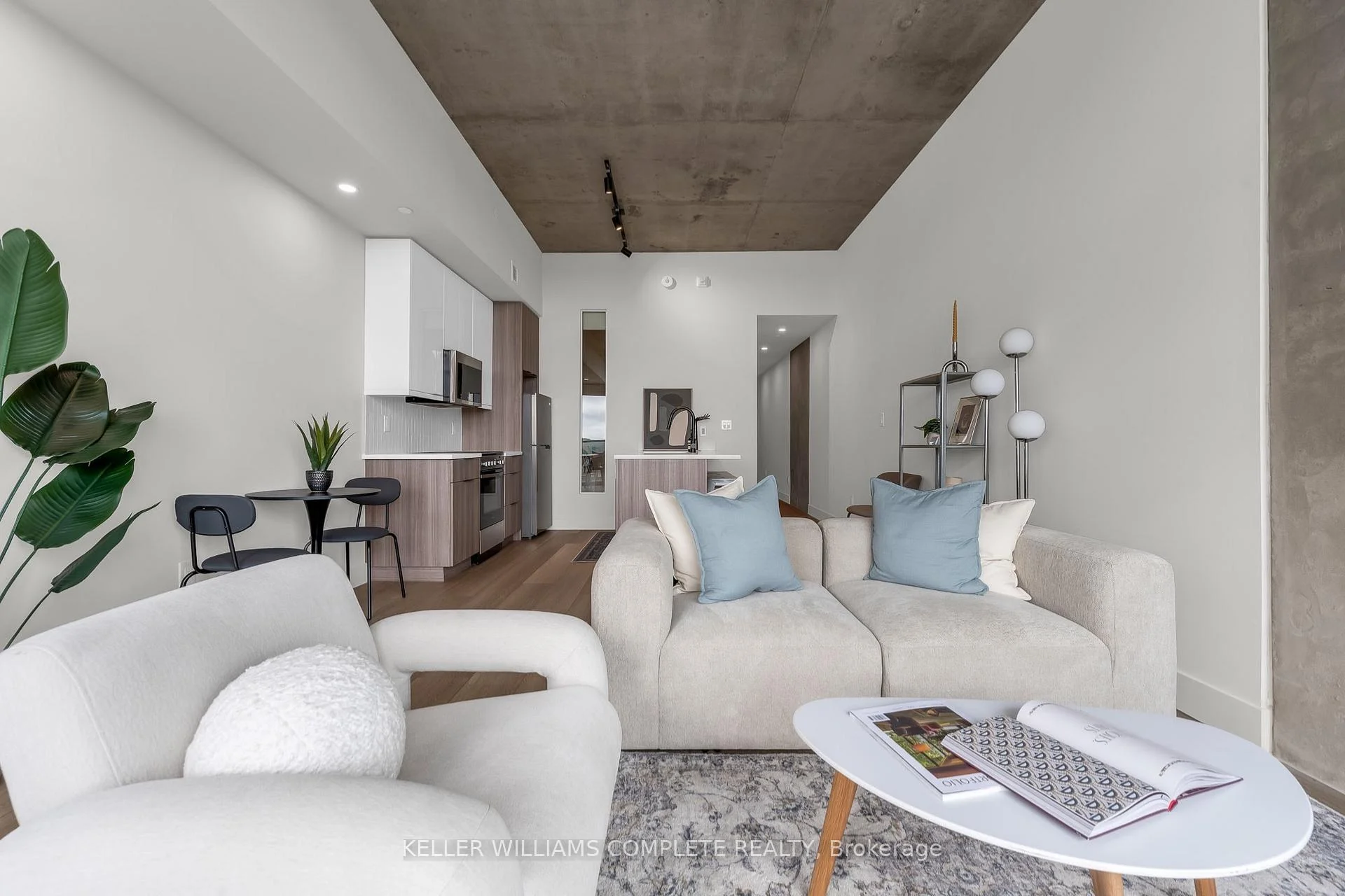 Photo 6 of Unit 806, 24 Augusta Street, Hamilton, Corktown — HOMEH