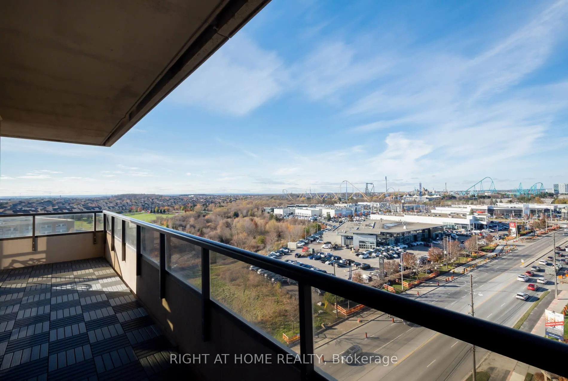 Photo 24 of Unit 1012, 9235 Jane Street, Vaughan, Maple — HOMEH