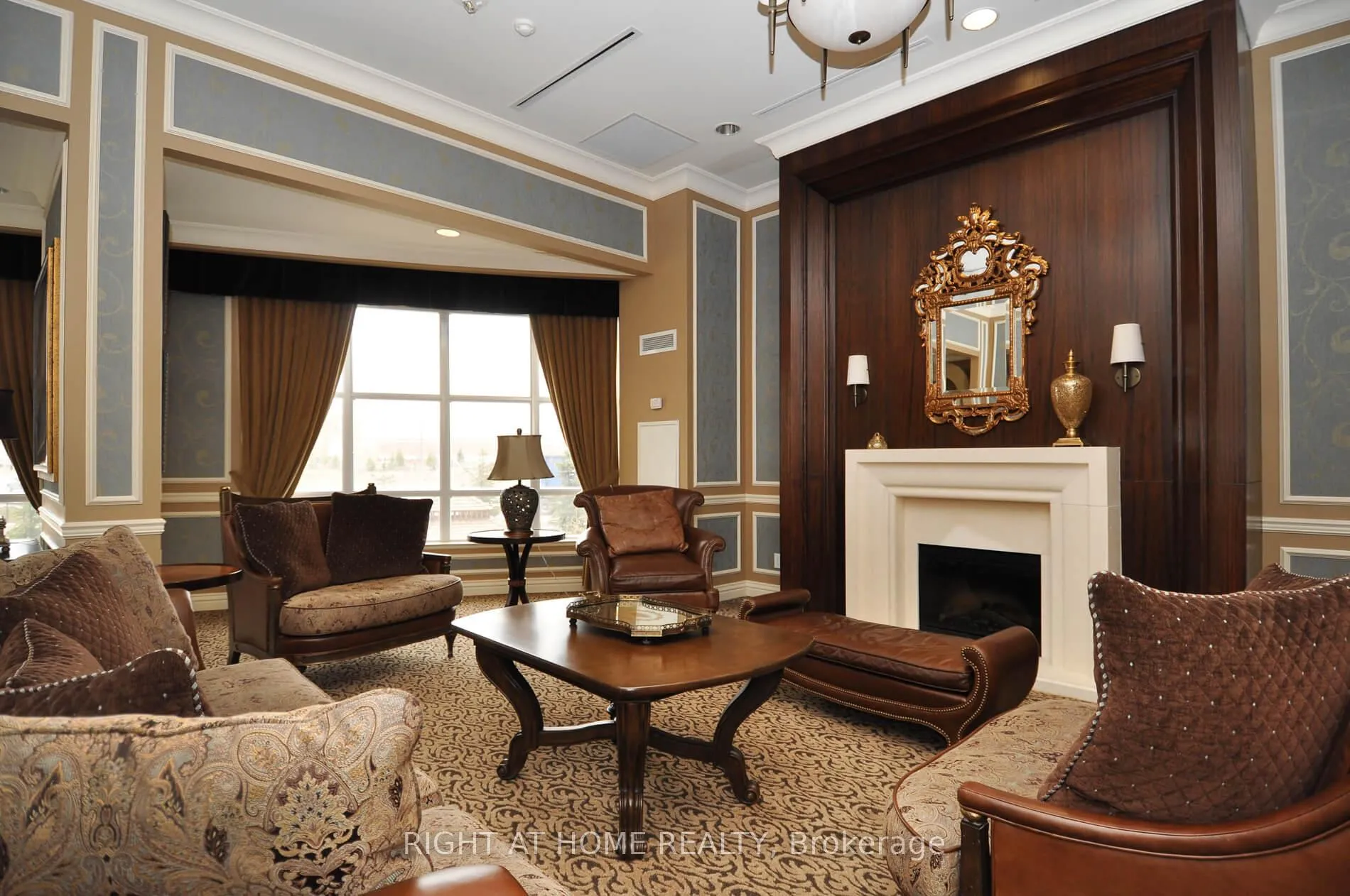 Photo 31 of Unit 1012, 9235 Jane Street, Vaughan, Maple — HOMEH
