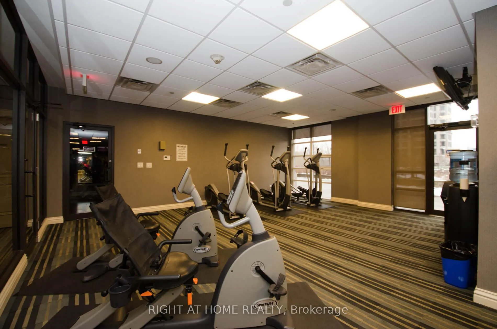 Photo 34 of Unit 1012, 9235 Jane Street, Vaughan, Maple — HOMEH