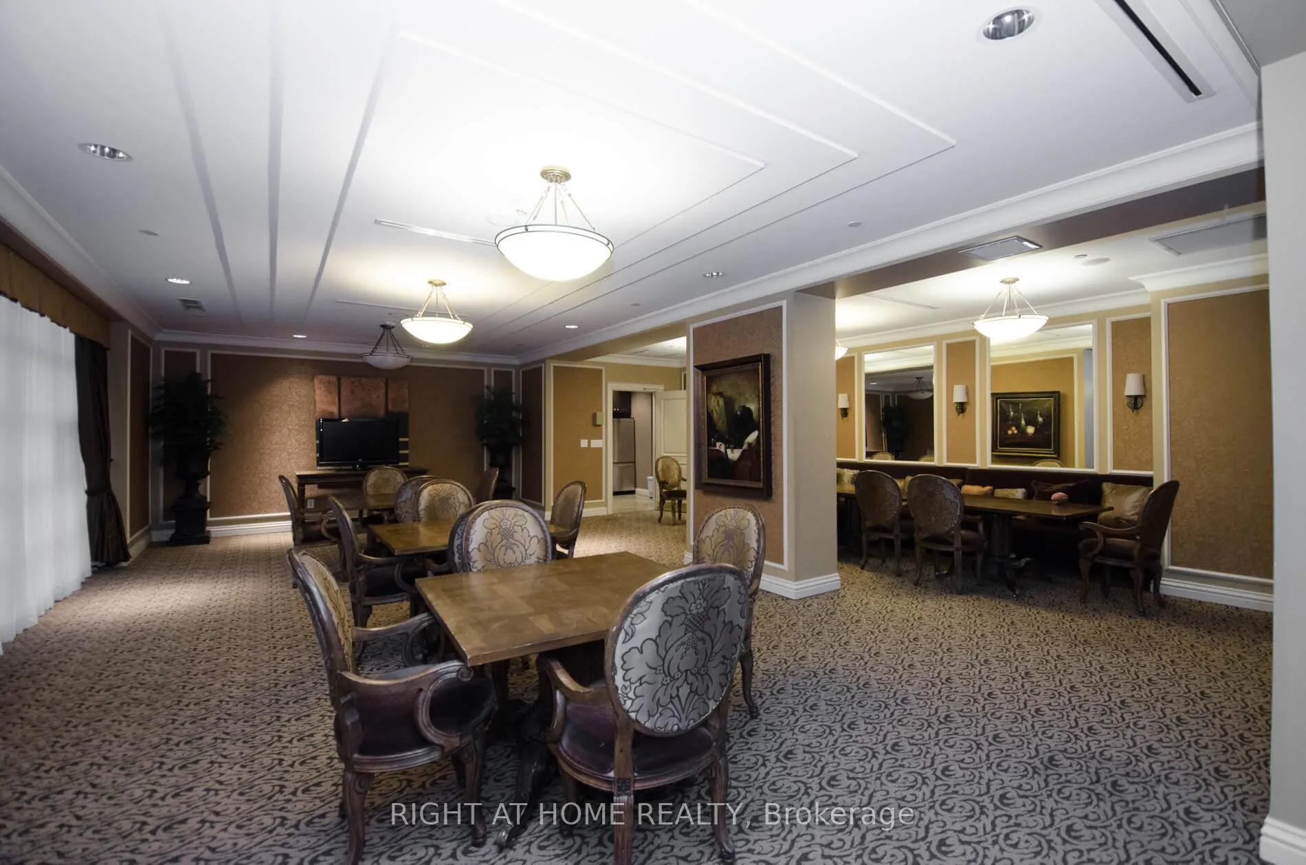 Photo 37 of Unit 1012, 9235 Jane Street, Vaughan, Maple — HOMEH