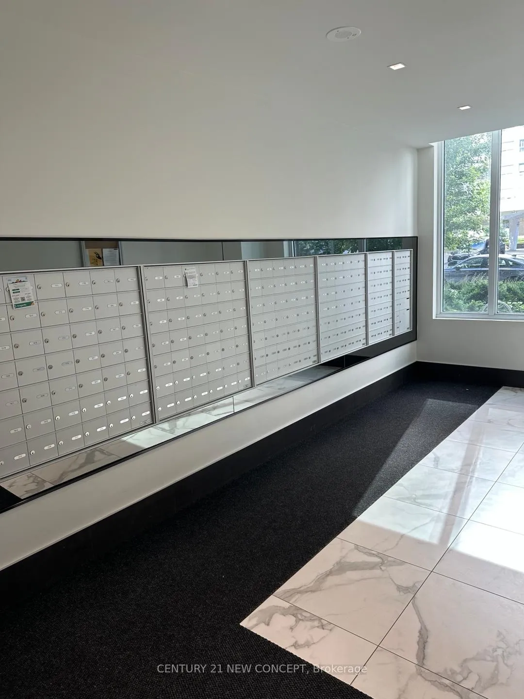 Photo 5 of Unit 1920, 50 Dunfield Avenue, Toronto, Mount Pleasant West — HOMEH
