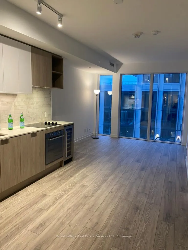 Photo 3 of Unit 540, 2020 Bathurst Street, Toronto, Humewood-Cedarvale — HOMEH