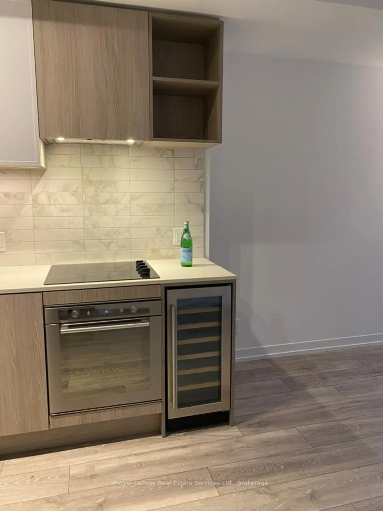 Photo 4 of Unit 540, 2020 Bathurst Street, Toronto, Humewood-Cedarvale — HOMEH