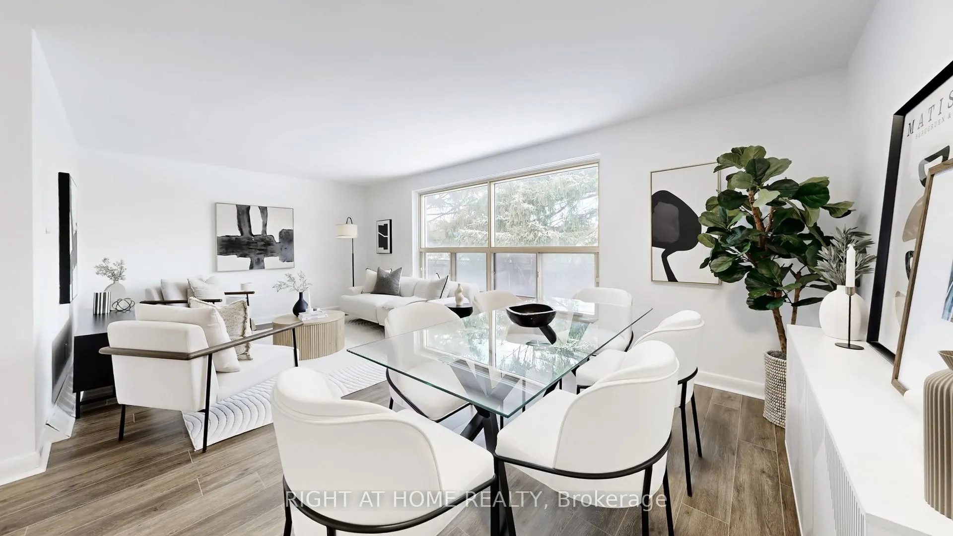 Photo 10 of 33 Sanderling Place, North York, Banbury-Don Mills — HOMEH
