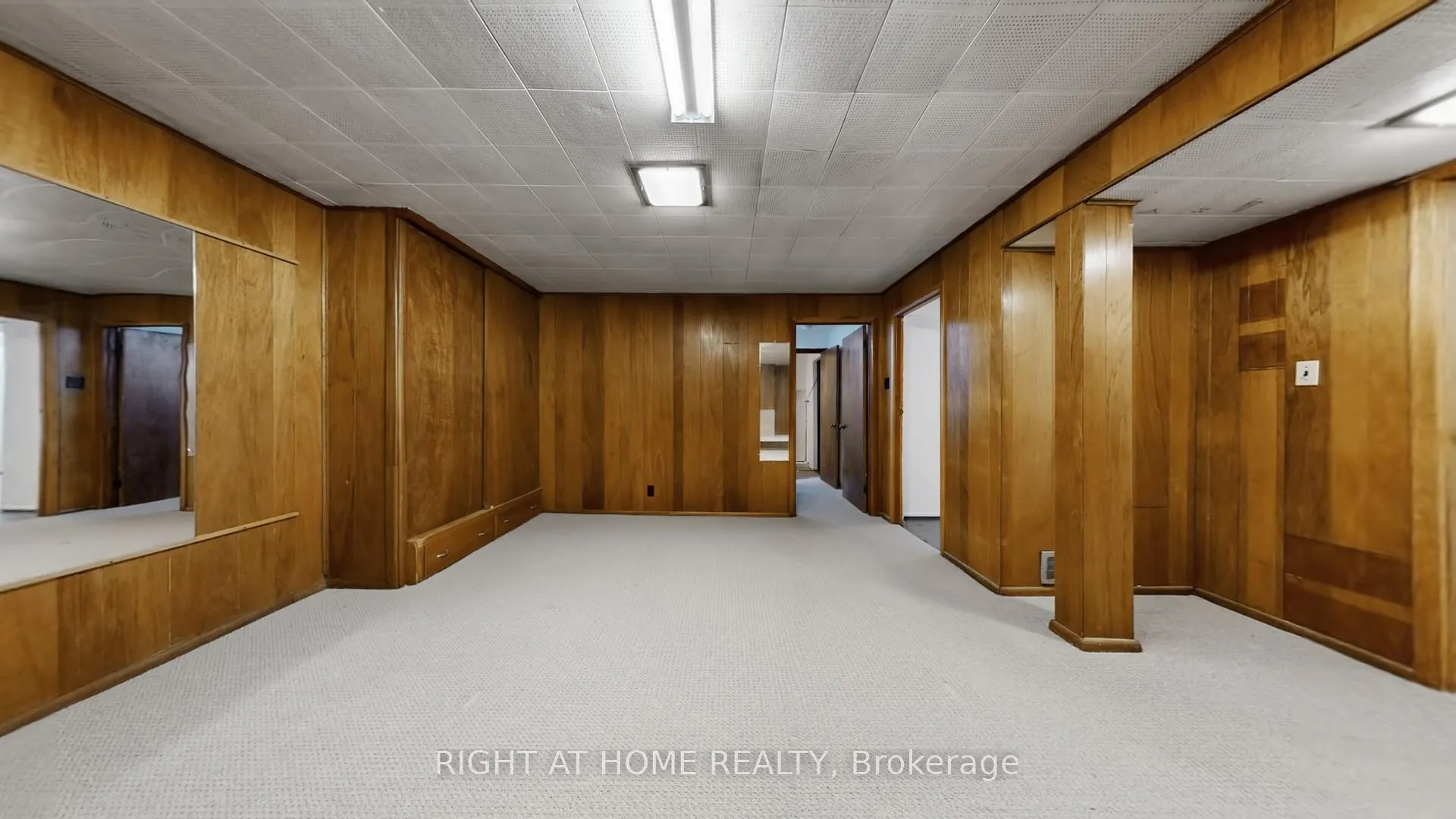 Photo 36 of 33 Sanderling Place, North York, Banbury-Don Mills — HOMEH