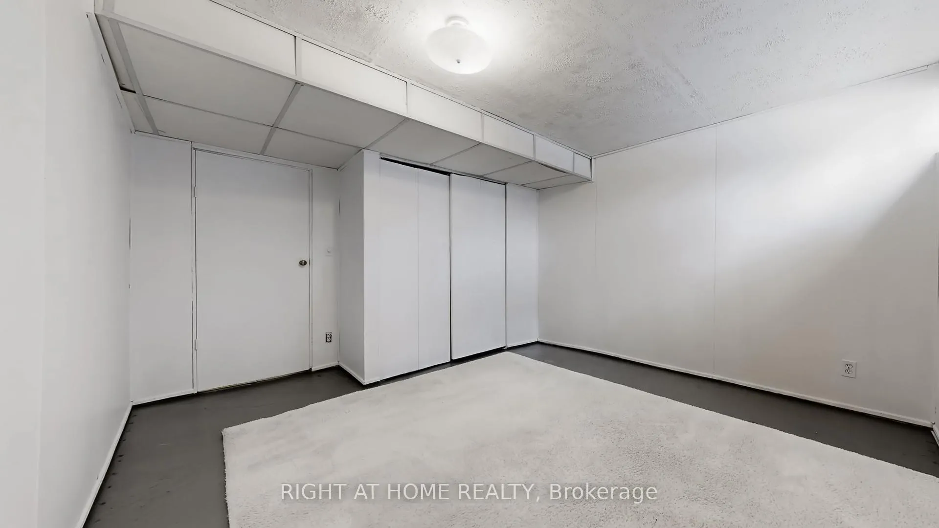 Photo 39 of 33 Sanderling Place, North York, Banbury-Don Mills — HOMEH