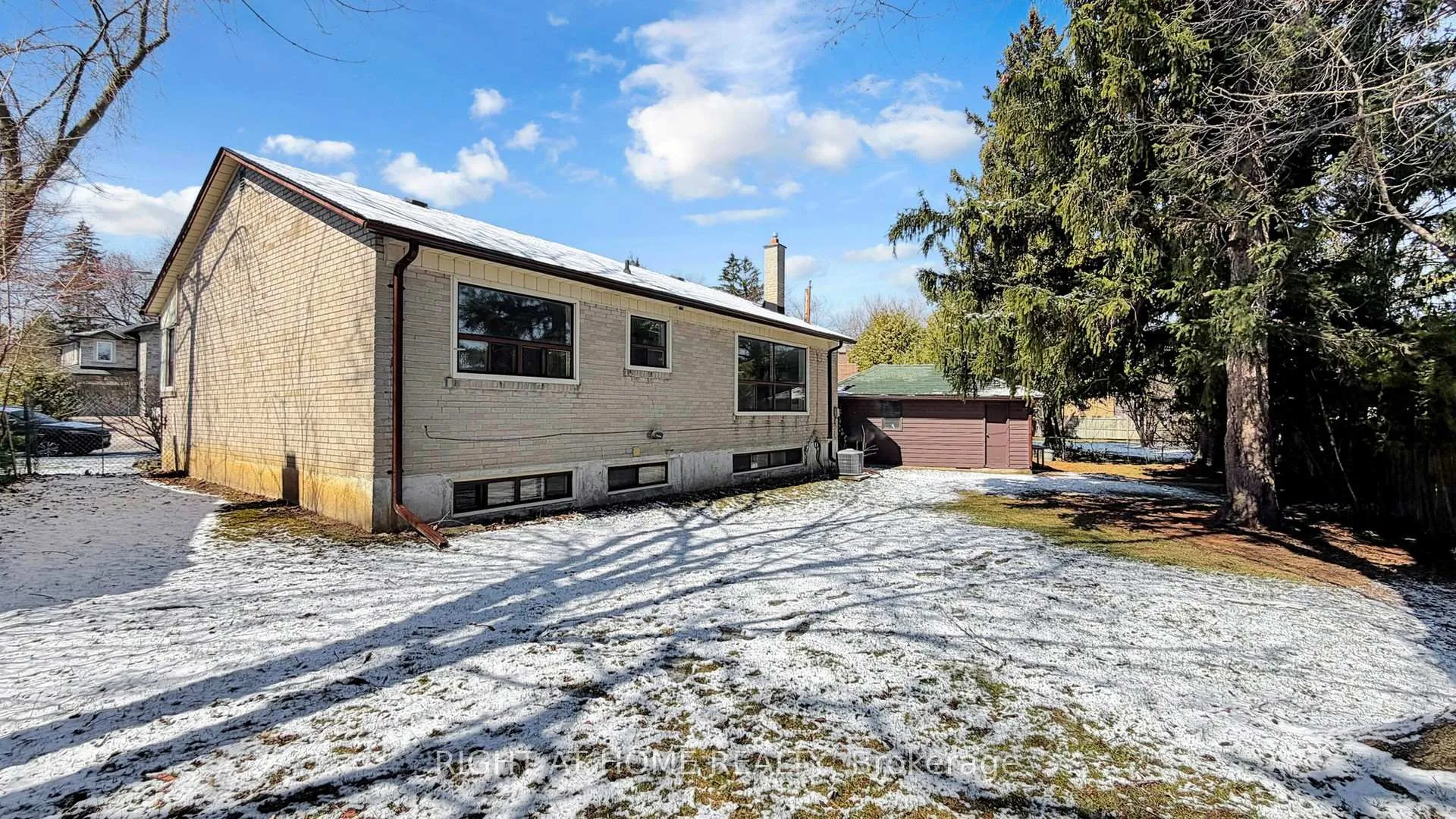 Photo 48 of 33 Sanderling Place, North York, Banbury-Don Mills — HOMEH
