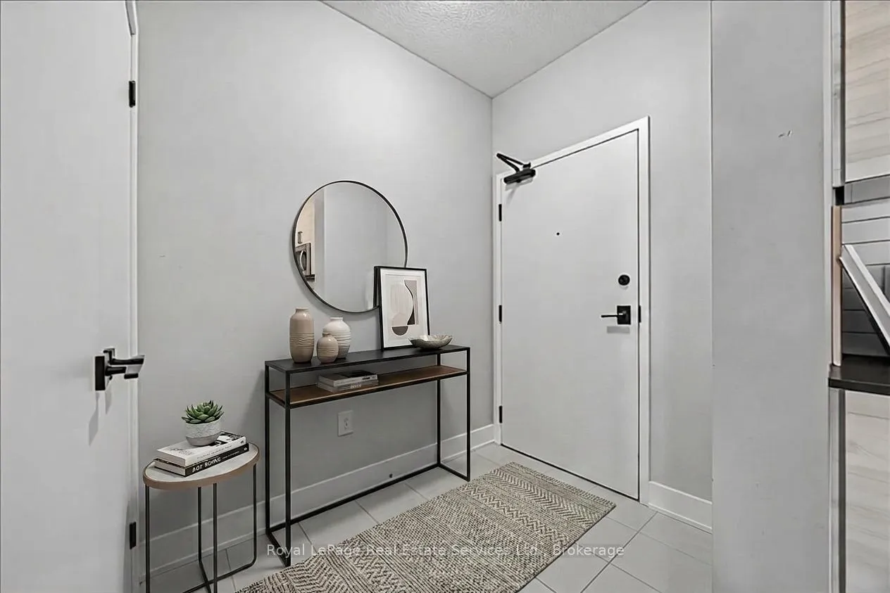 Photo 5 of Unit 209, 6 Spice Way, Barrie, Rural Barrie Southeast — HOMEH