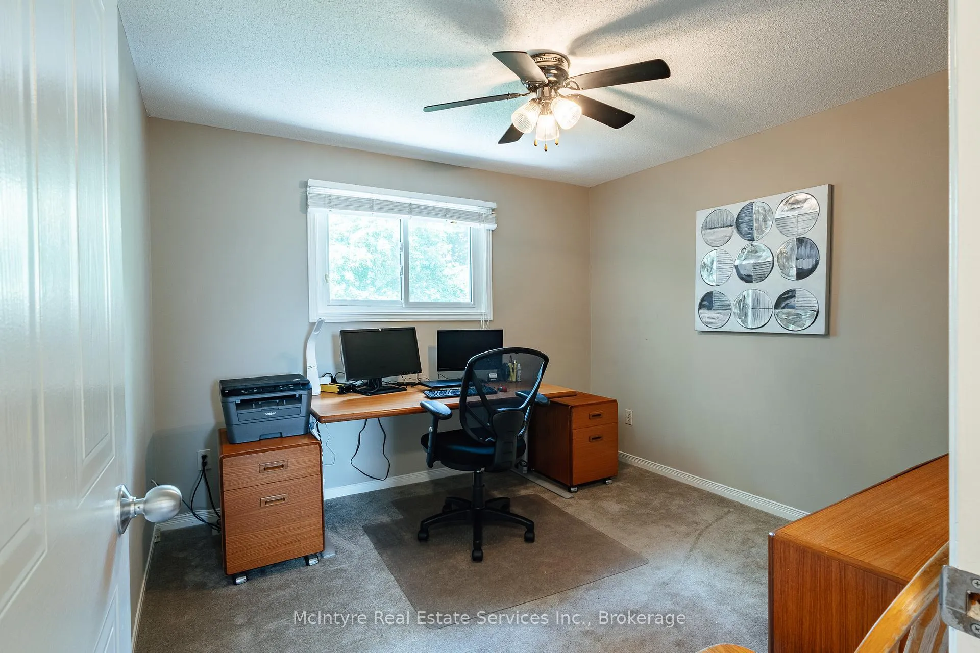 Photo 26 of 28 McGibbon Court, Kitchener — HOMEH