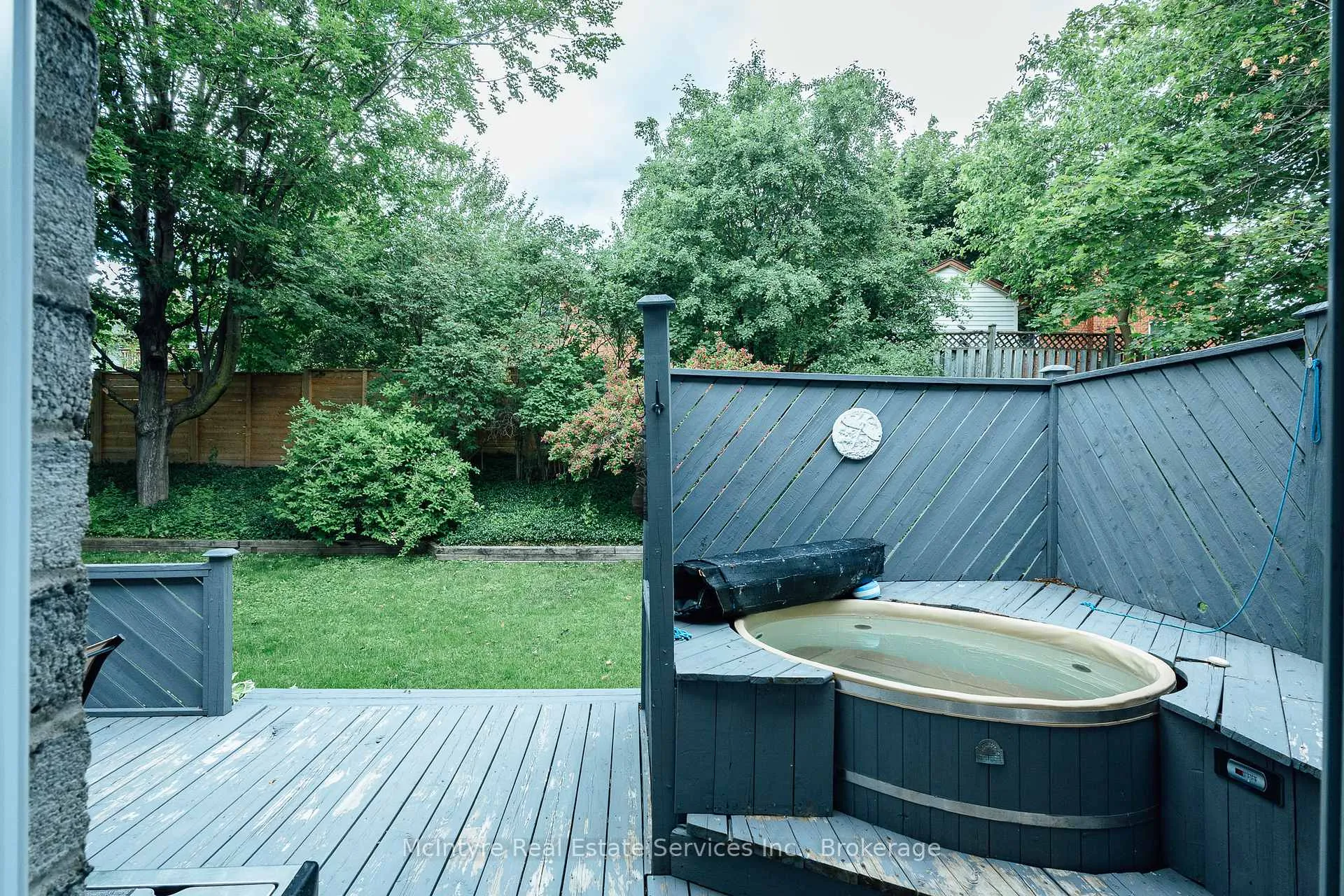 Photo 42 of 28 McGibbon Court, Kitchener — HOMEH
