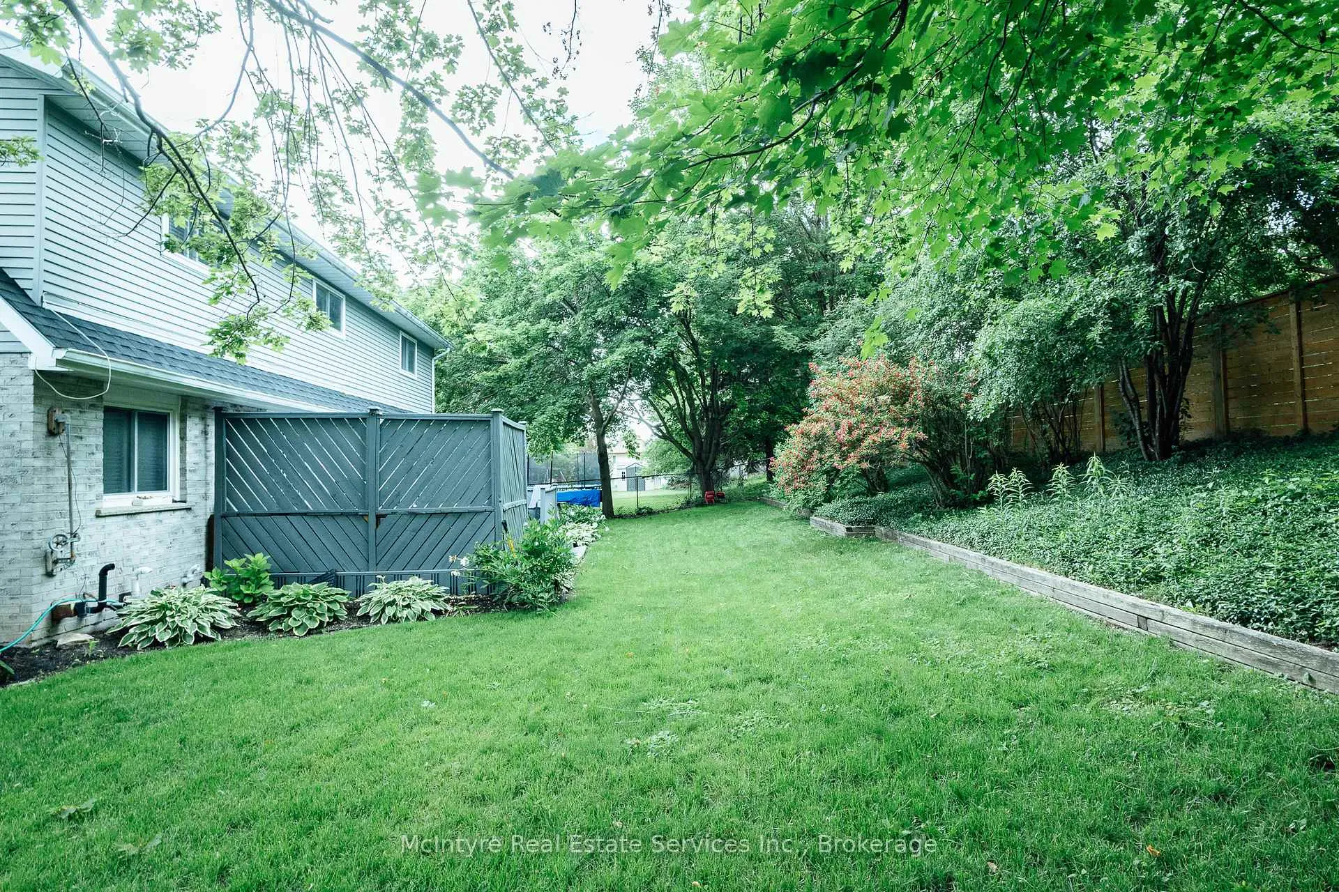 Photo 45 of 28 McGibbon Court, Kitchener — HOMEH