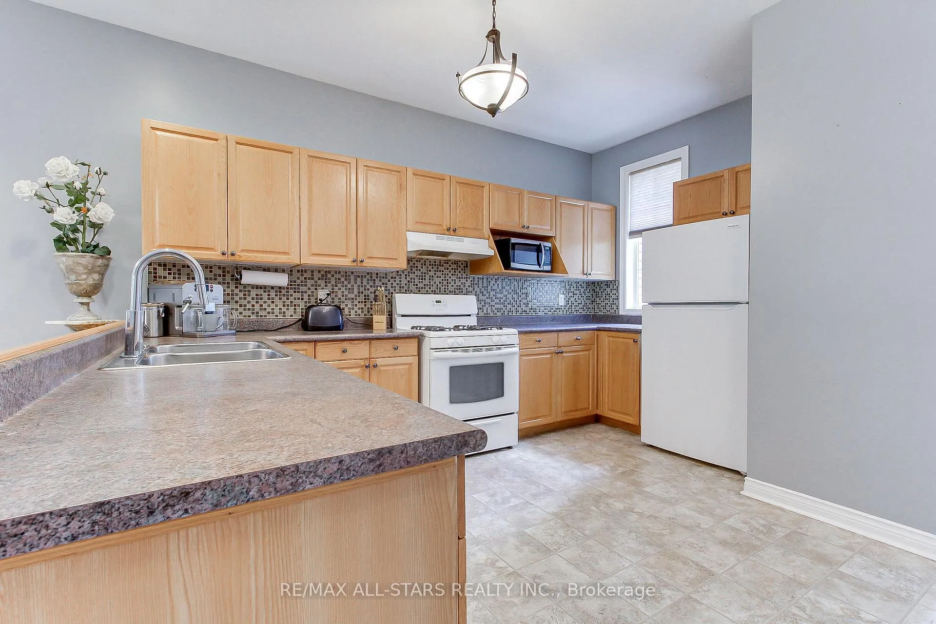 Photo 9 of 7 John Harvey Street, Uxbridge — HOMEH
