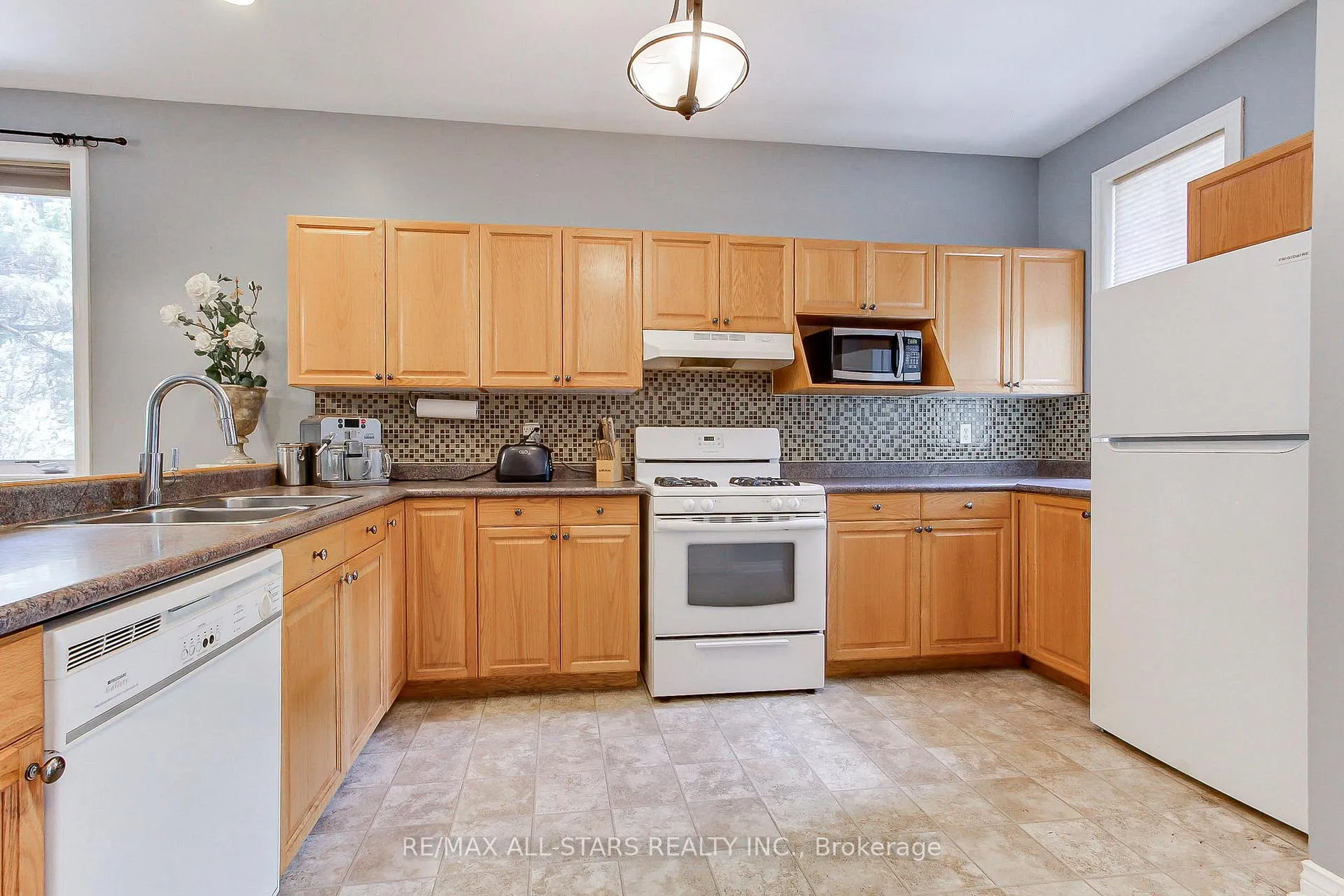 Photo 10 of 7 John Harvey Street, Uxbridge — HOMEH