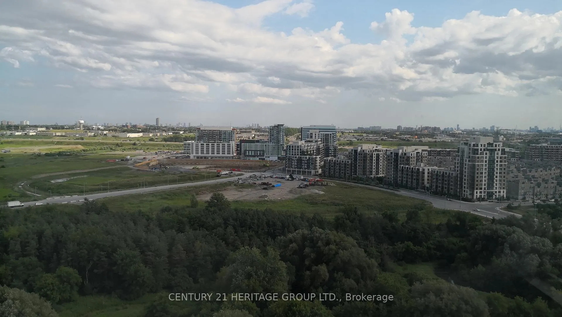 Photo 5 of Unit 2208, 15 Water Walk Drive, Markham, Unionville — HOMEH