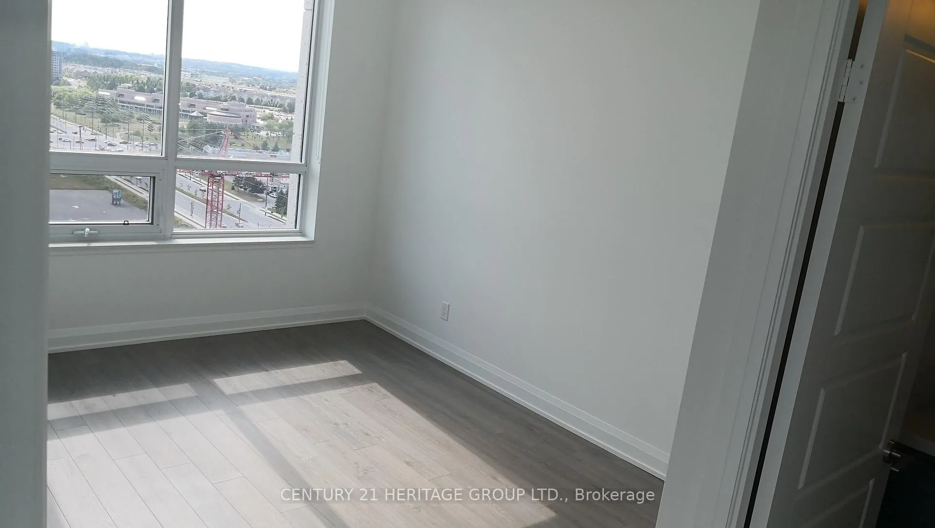 Photo 8 of Unit 2208, 15 Water Walk Drive, Markham, Unionville — HOMEH