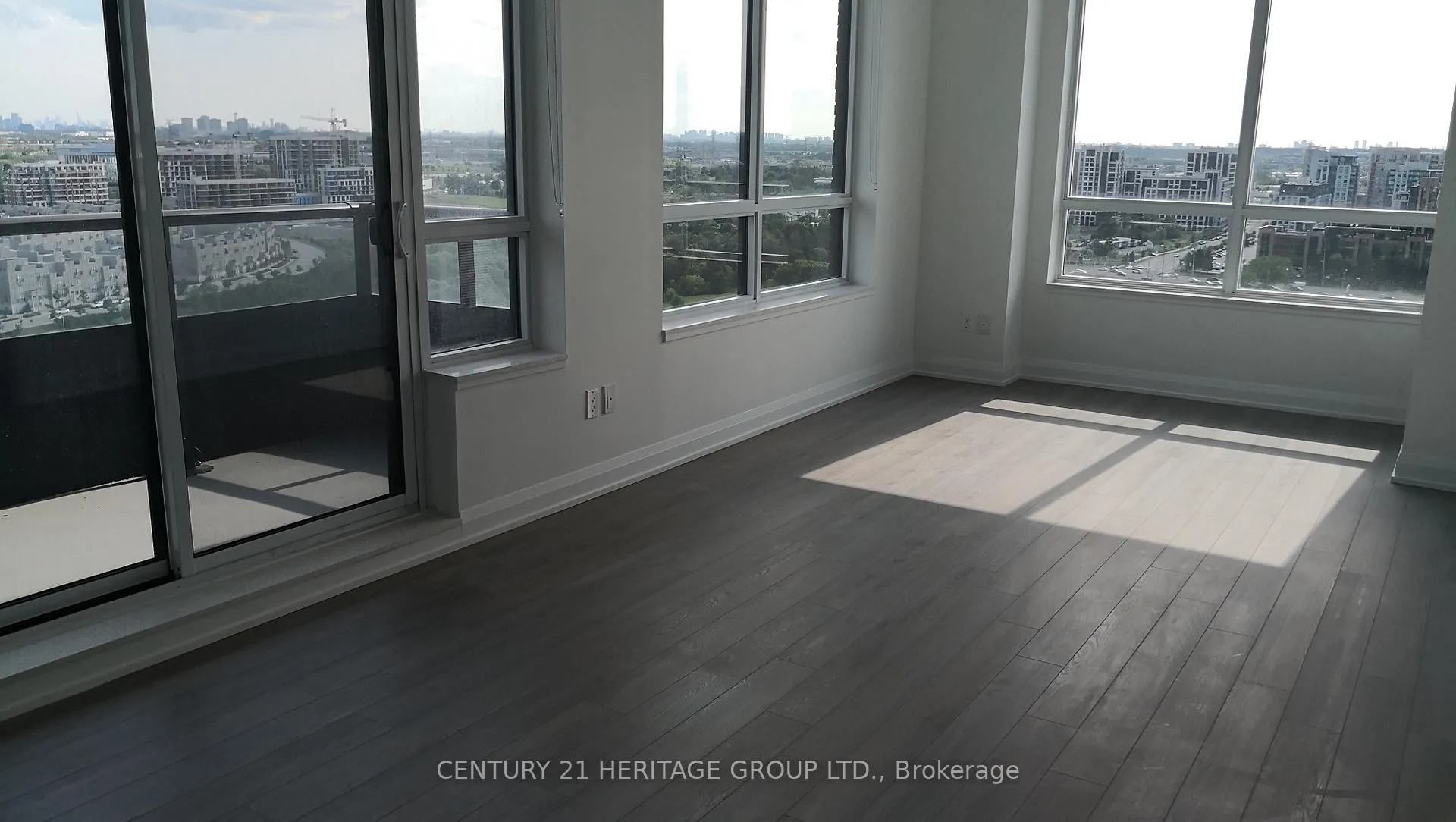 Photo 10 of Unit 2208, 15 Water Walk Drive, Markham, Unionville — HOMEH