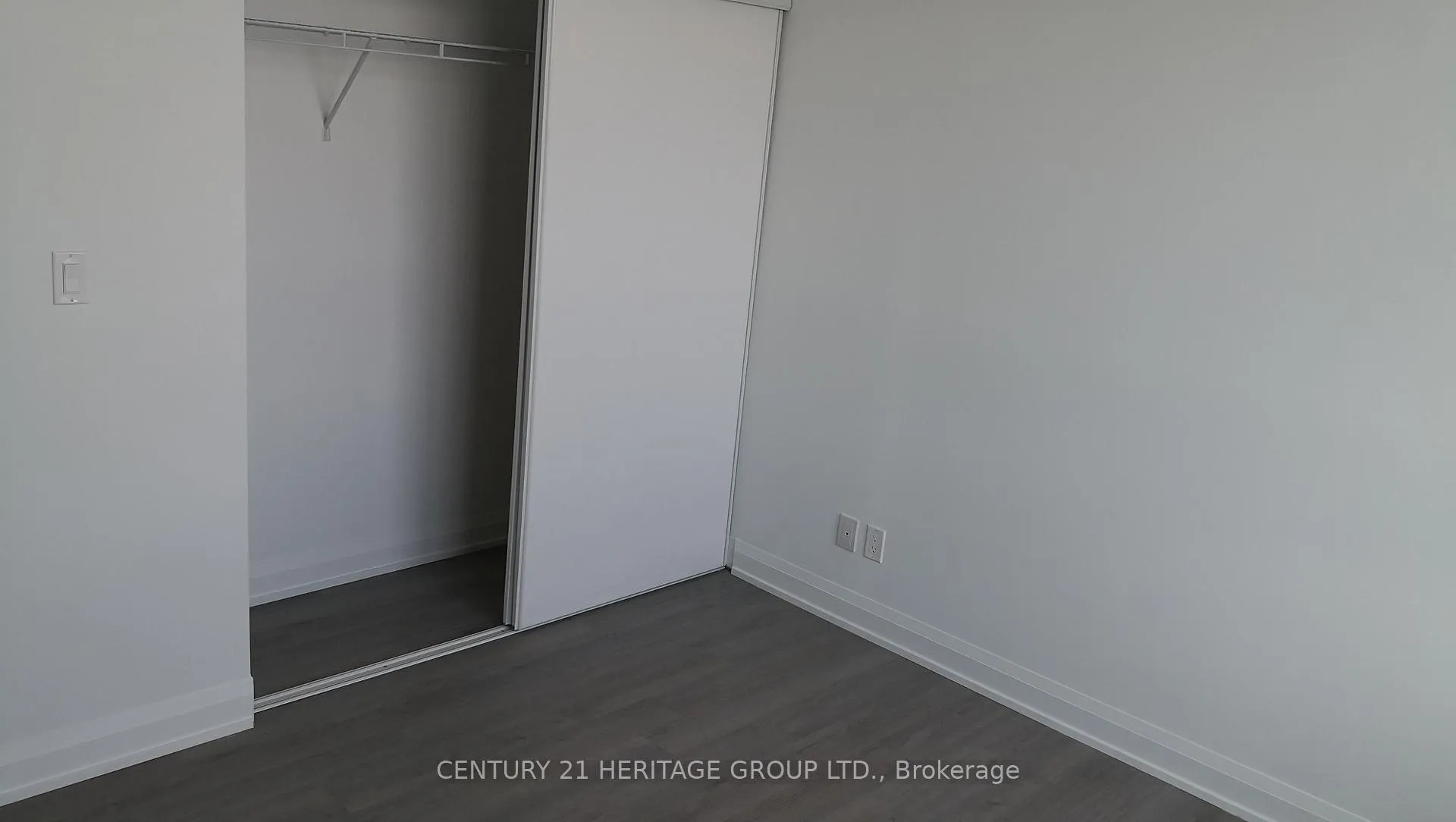 Photo 13 of Unit 2208, 15 Water Walk Drive, Markham, Unionville — HOMEH