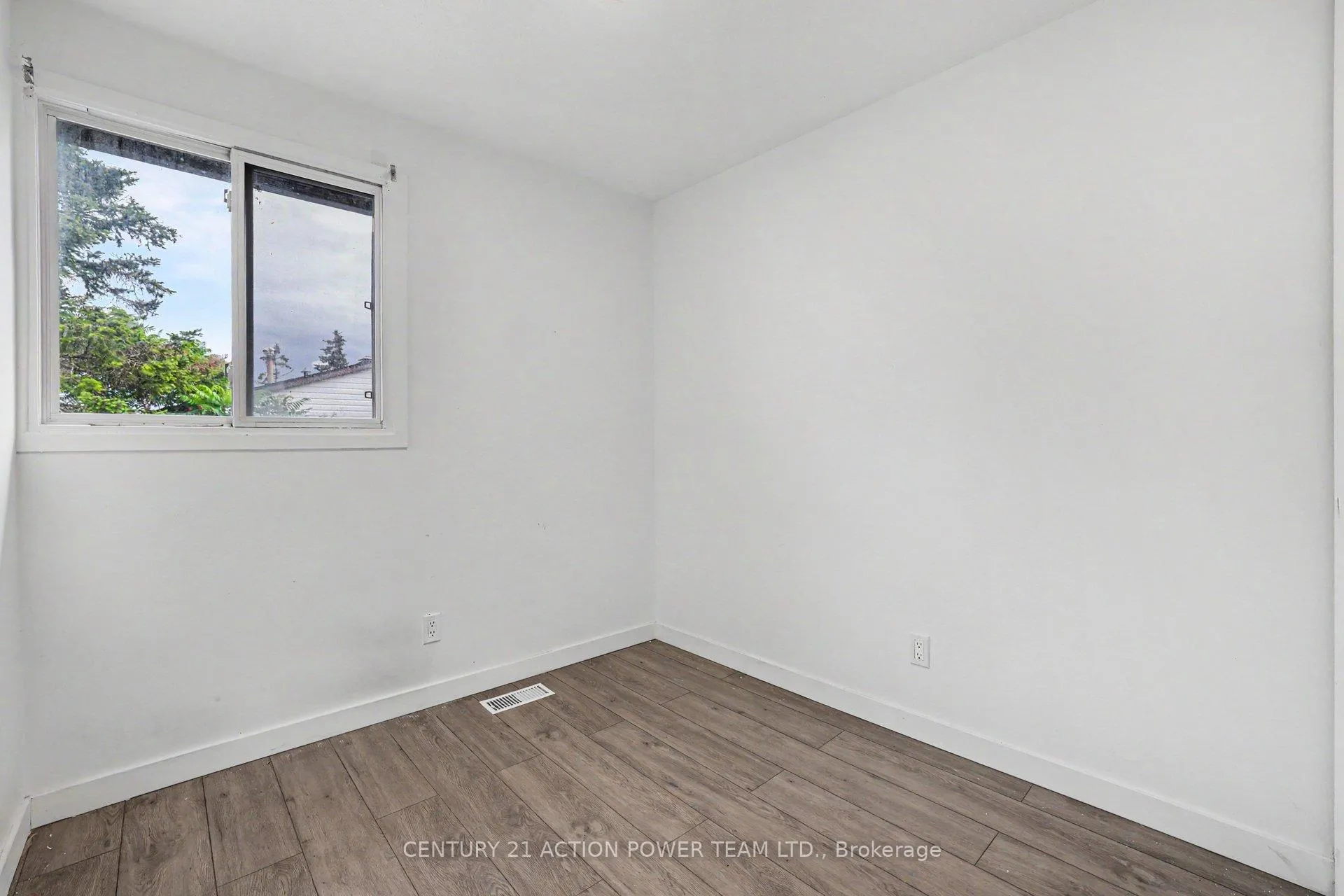 Photo 14 of Unit 76, 48 Sumac Street, Ottawa, Beacon Hill South — HOMEH