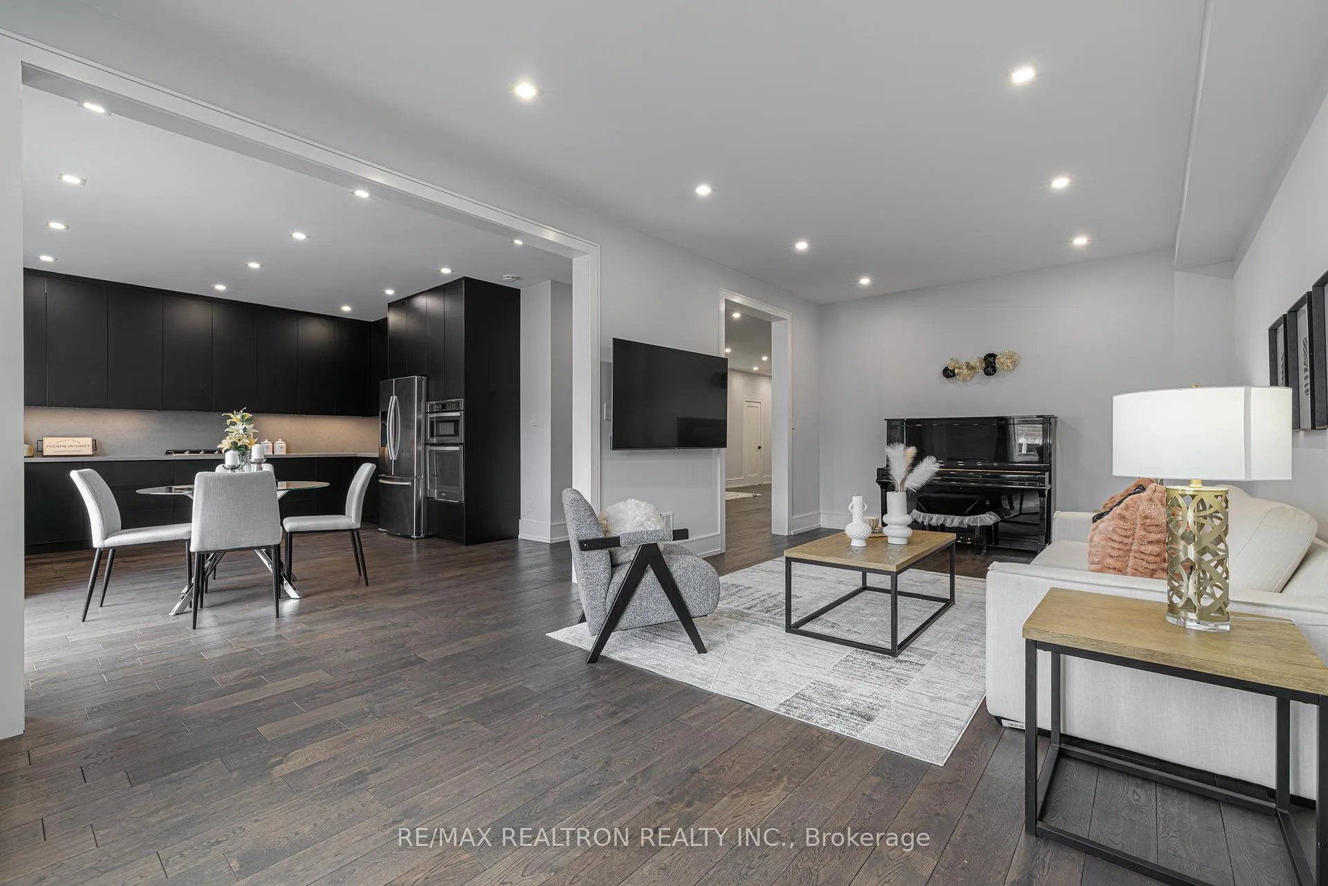 Photo 15 of 143 Shelbourne Drive, Vaughan, Vellore Village — HOMEH
