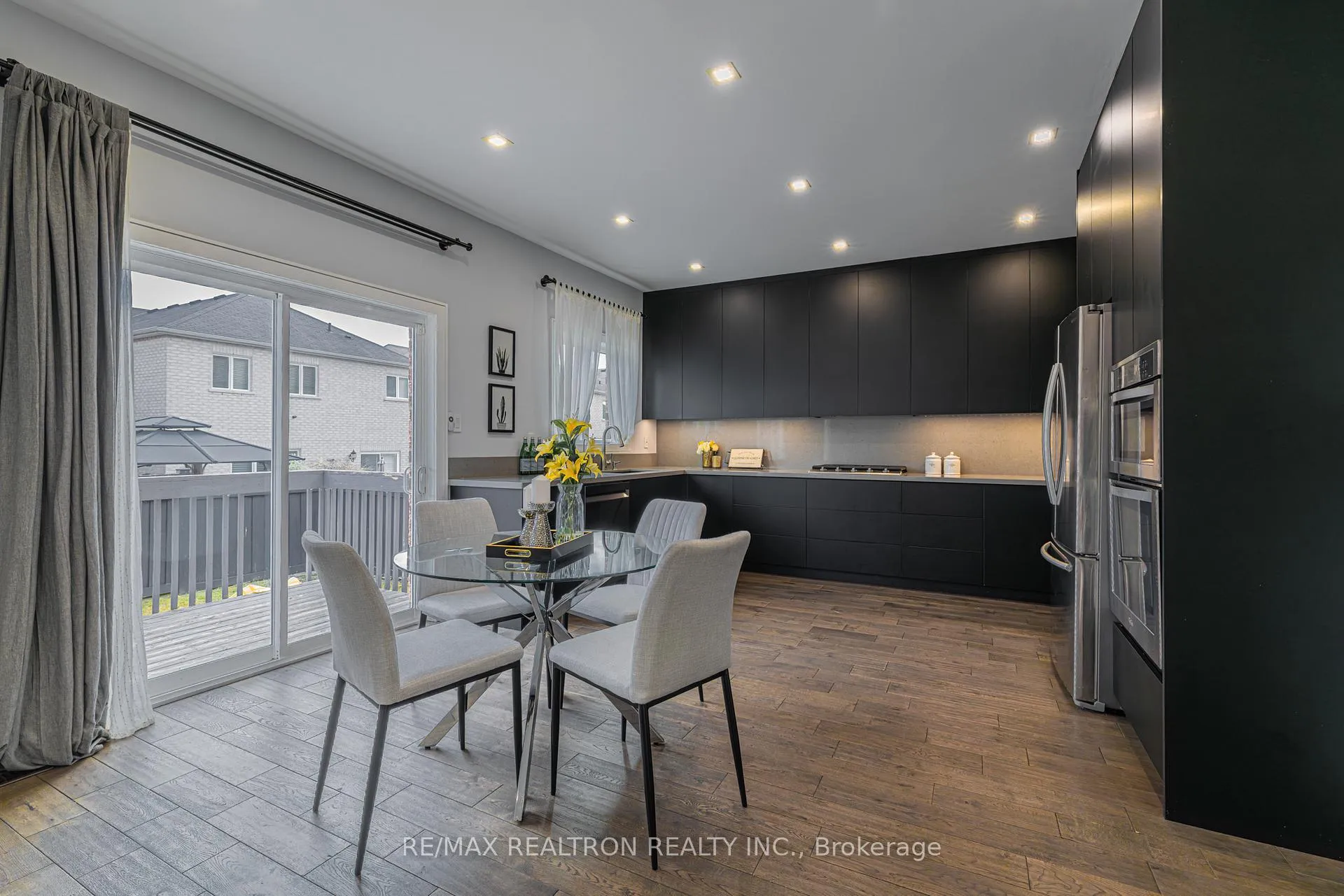 Photo 17 of 143 Shelbourne Drive, Vaughan, Vellore Village — HOMEH
