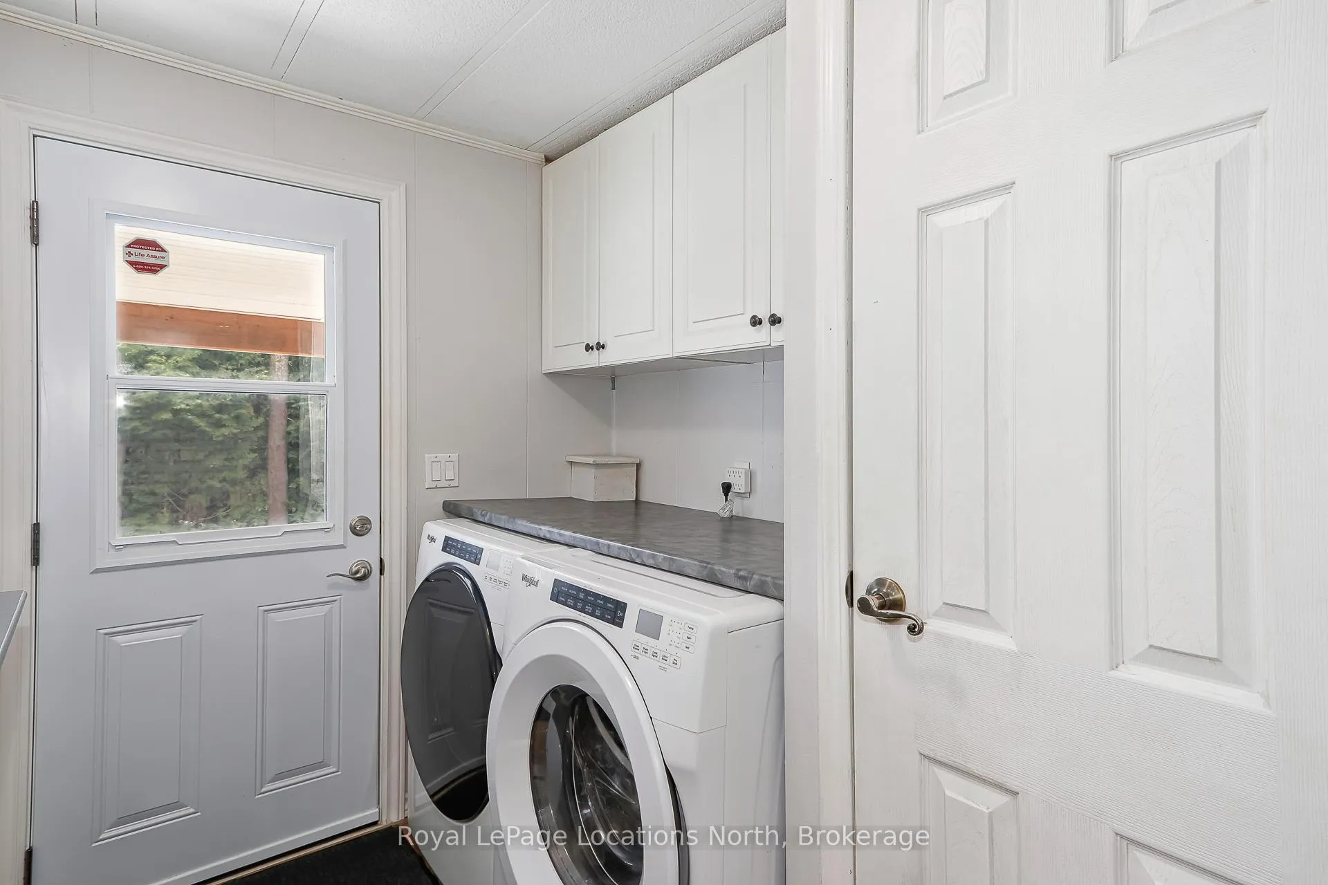 Photo 14 of 5 Golf Avenue E, Wasaga Beach — HOMEH