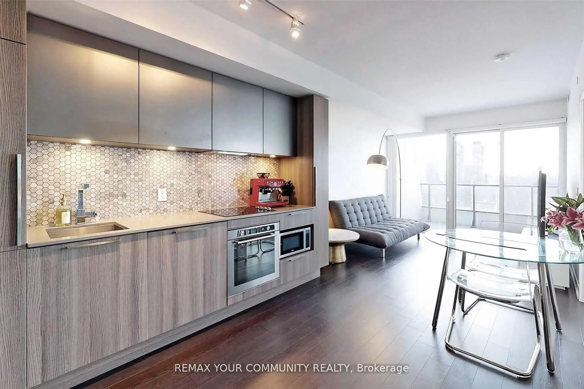 Photo 4 of Unit 3907, 85 Wood Street, Toronto, Church-Yonge Corridor — HOMEH