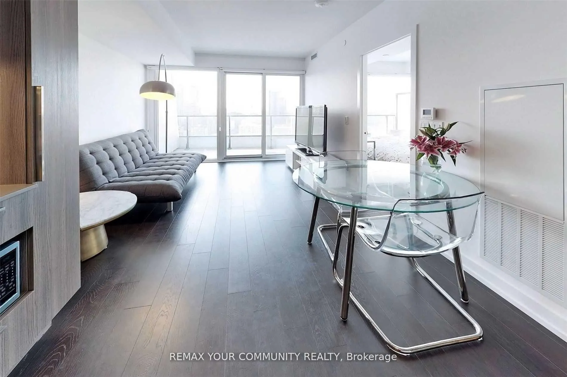 Photo 5 of Unit 3907, 85 Wood Street, Toronto, Church-Yonge Corridor — HOMEH