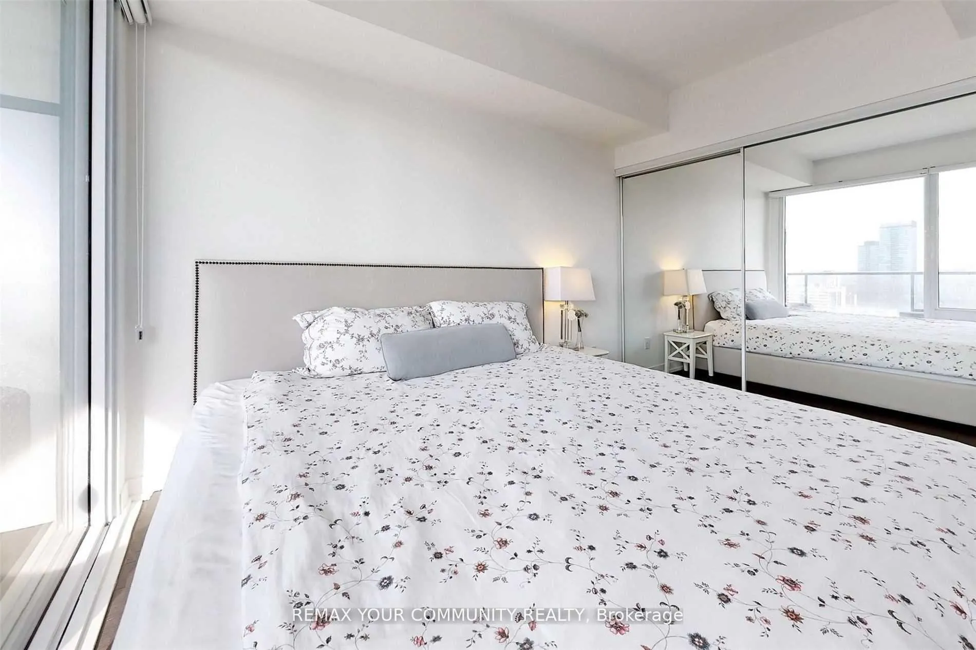 Photo 14 of Unit 3907, 85 Wood Street, Toronto, Church-Yonge Corridor — HOMEH