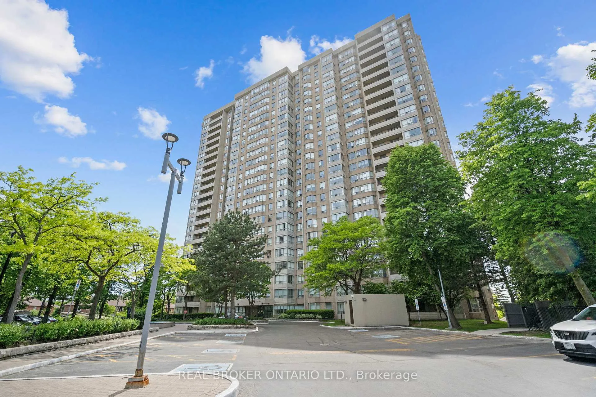 Photo 1 of Unit 1603, 30 Malta Avenue, Brampton, Fletcher's Creek South — HOMEH