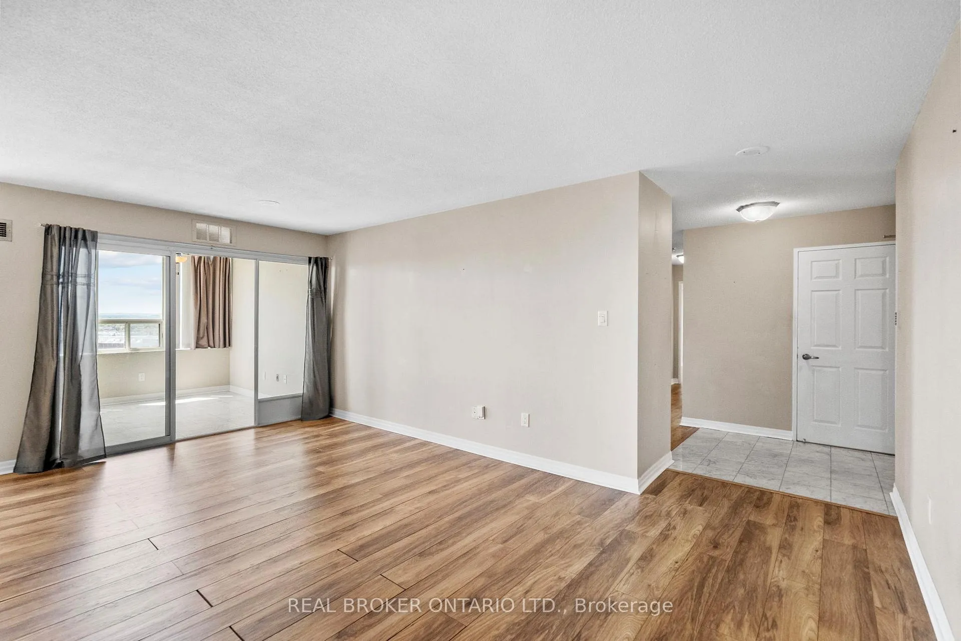 Photo 15 of Unit 1603, 30 Malta Avenue, Brampton, Fletcher's Creek South — HOMEH