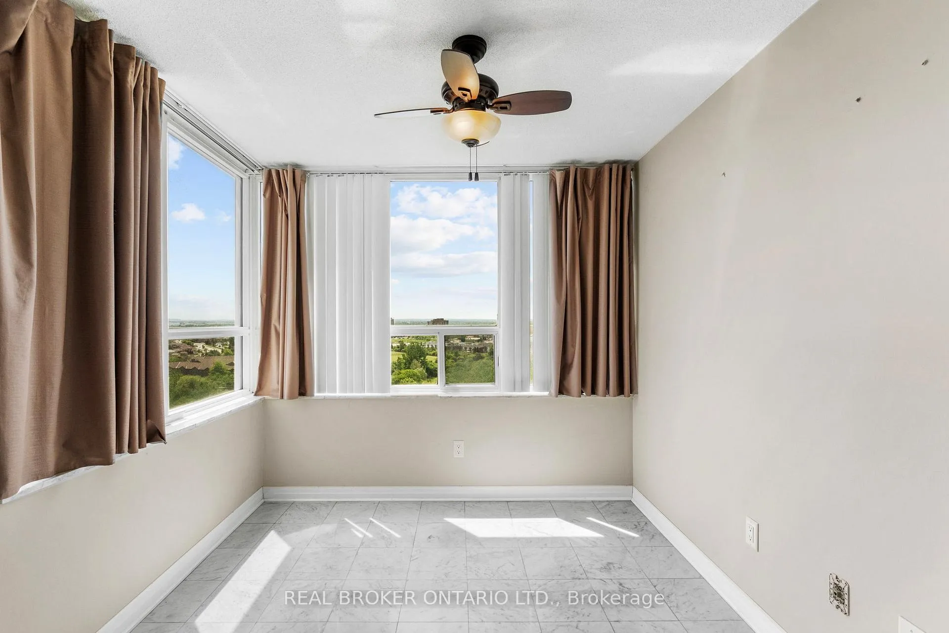 Photo 19 of Unit 1603, 30 Malta Avenue, Brampton, Fletcher's Creek South — HOMEH