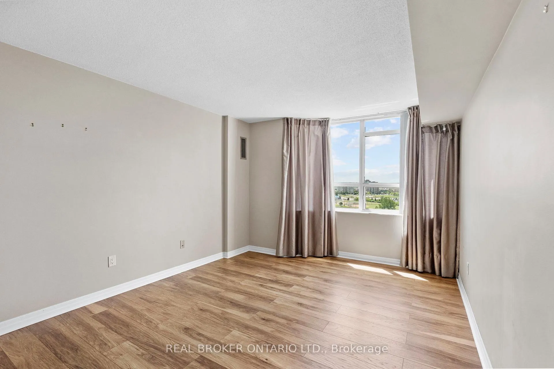 Photo 33 of Unit 1603, 30 Malta Avenue, Brampton, Fletcher's Creek South — HOMEH