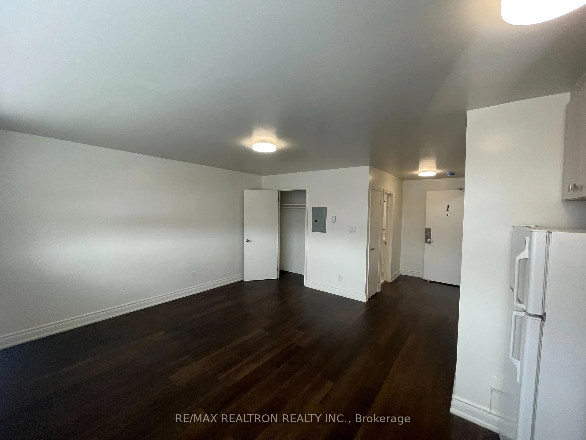 Photo 4 of Unit 1, 1991 Lawrence Avenue E, Scarborough, Wexford-Maryvale — HOMEH