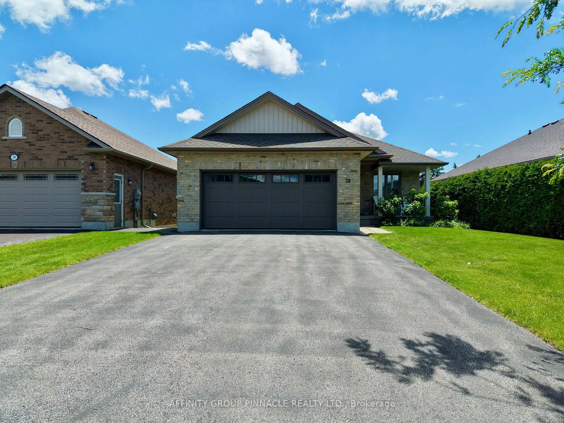 Photo 2 of 28 Liam Street, Kawartha Lakes, Lindsay — HOMEH