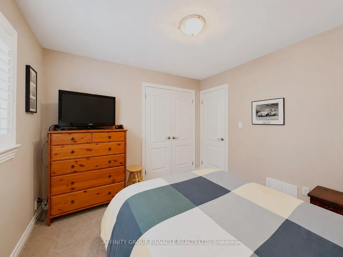 Photo 10 of 28 Liam Street, Kawartha Lakes, Lindsay — HOMEH