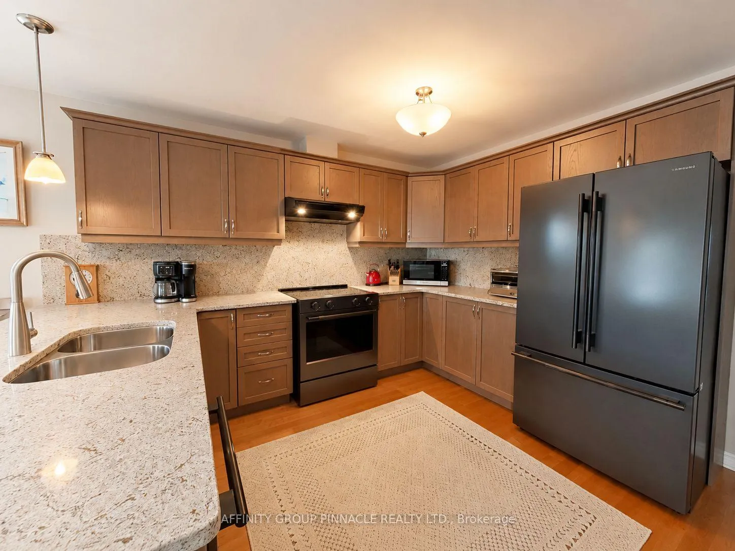 Photo 16 of 28 Liam Street, Kawartha Lakes, Lindsay — HOMEH