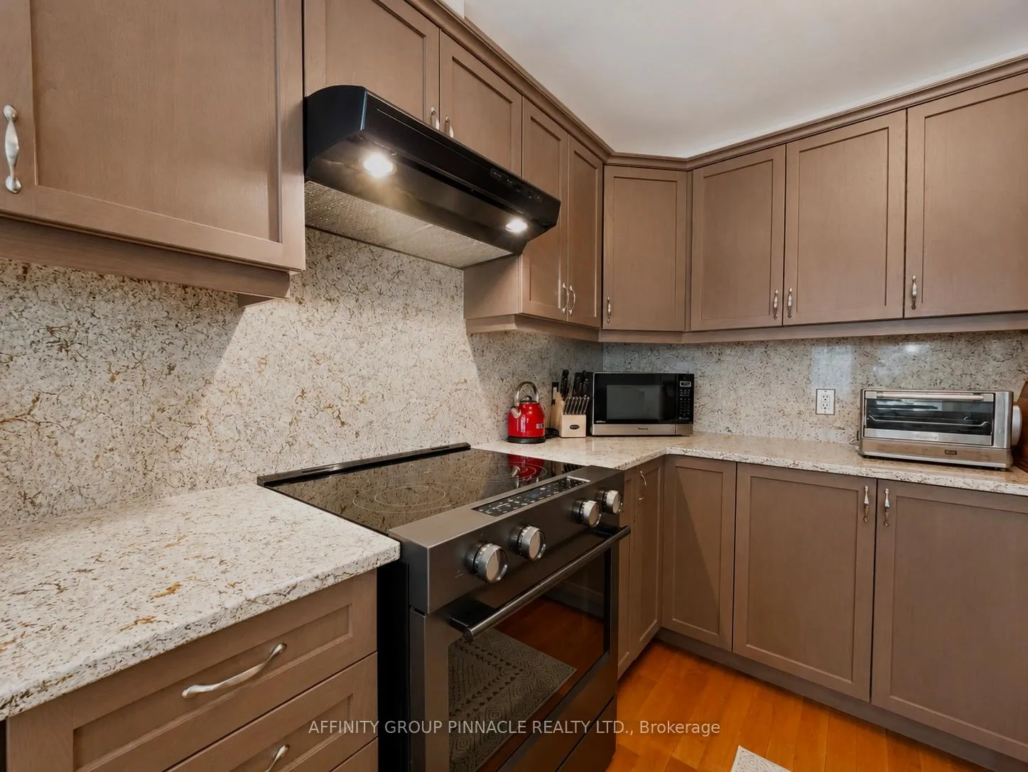 Photo 18 of 28 Liam Street, Kawartha Lakes, Lindsay — HOMEH